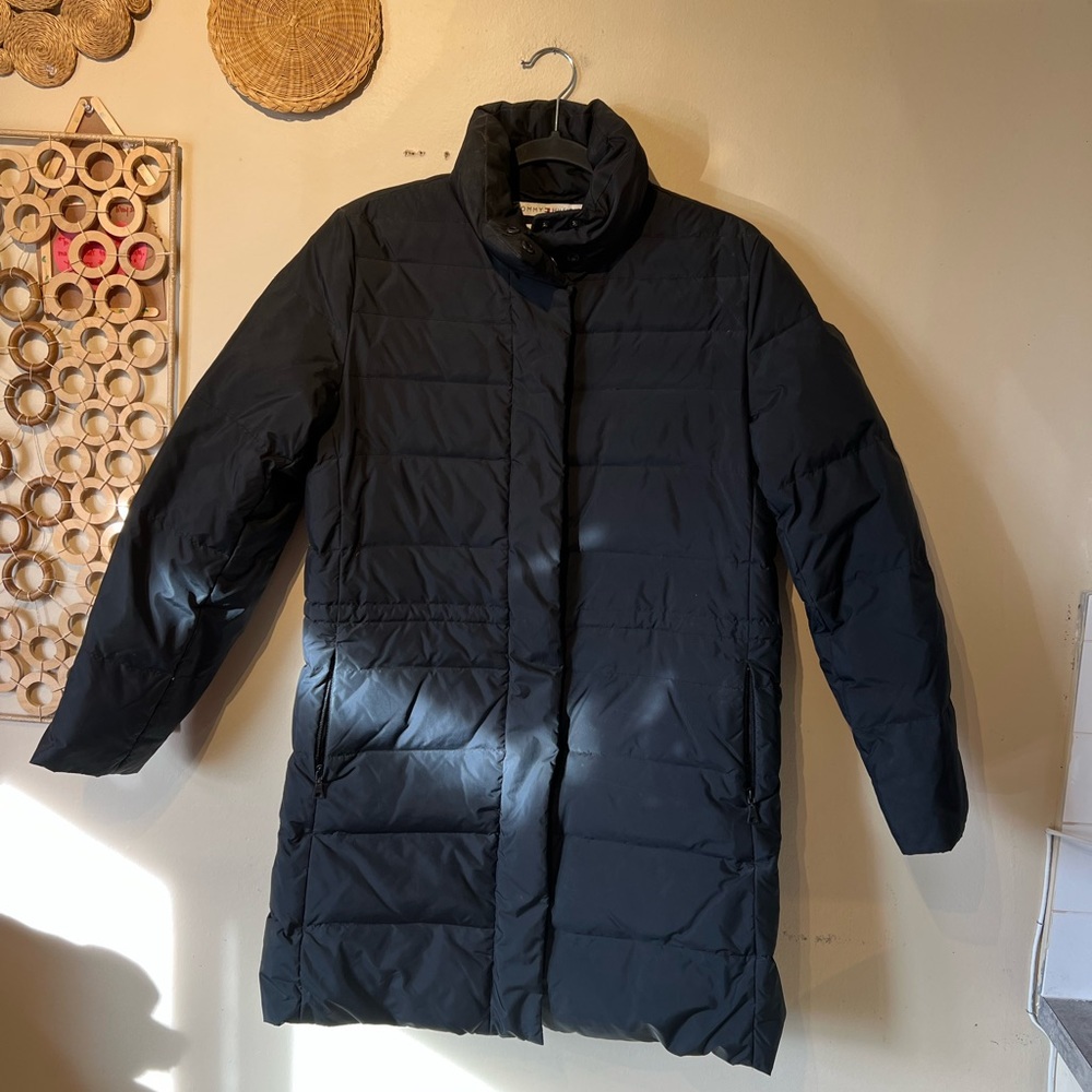 Tommy Hilfiger medium black puffer polyester padded down jacket….